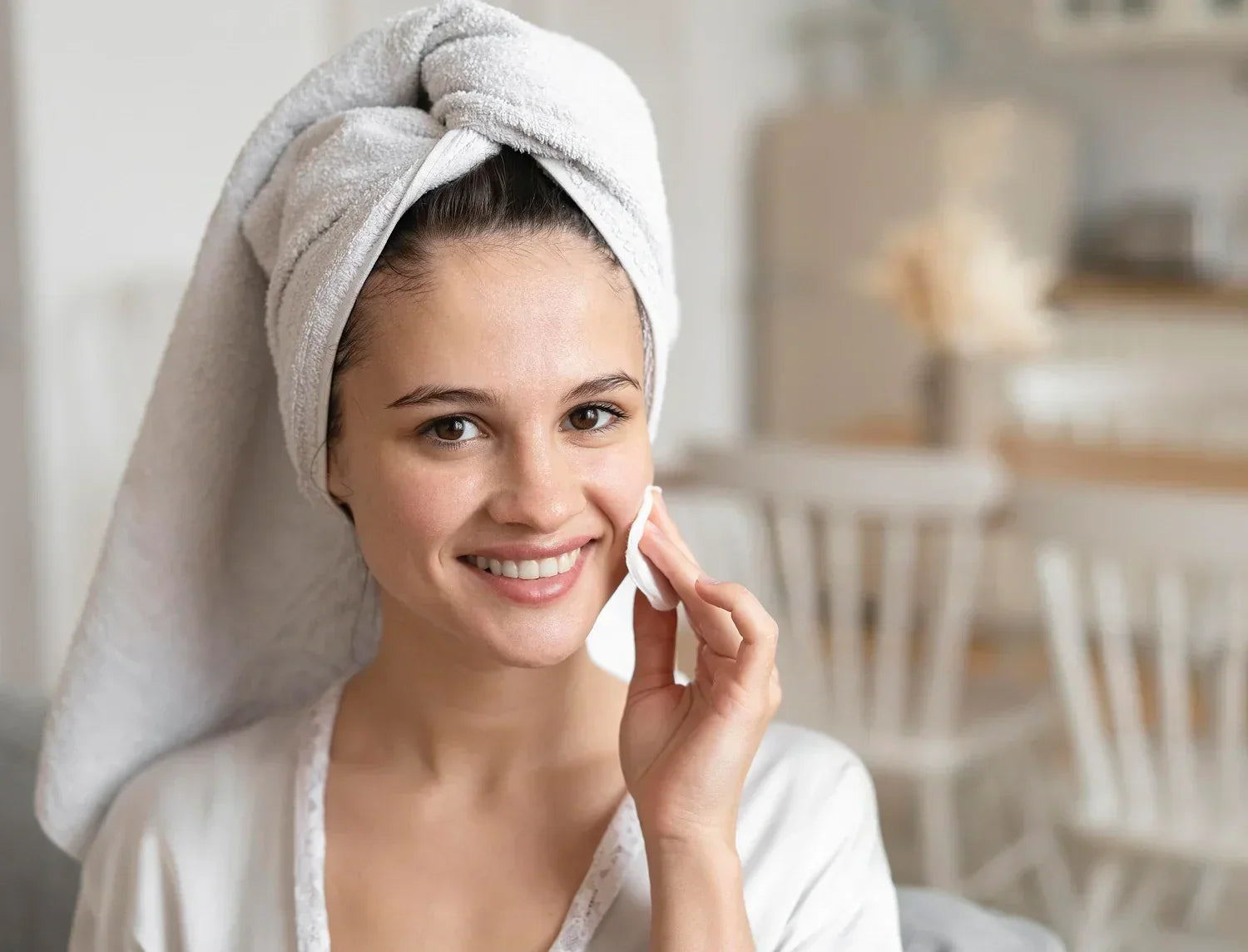 How Does Hypochlorous Acid Spray Fit Into a Skincare Routine?- e11ement
