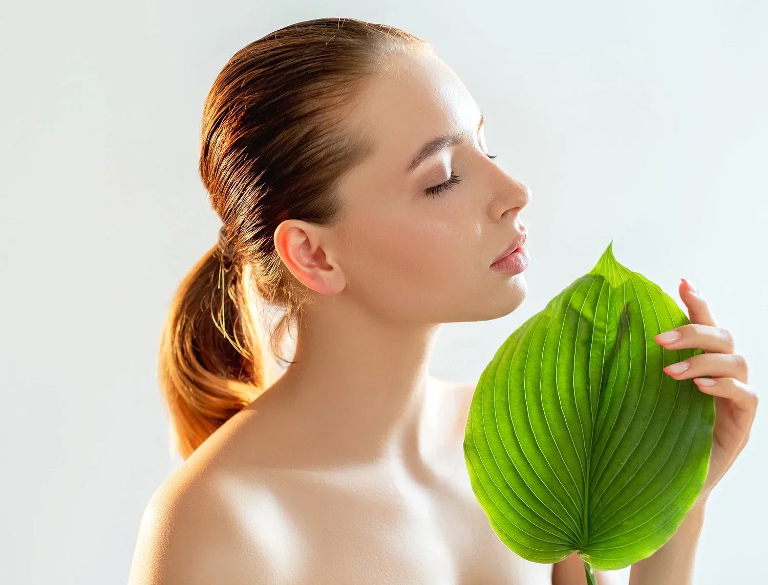 Hypochlorous Acid for Acne: A Natural Approach to Clear Skin -e11ement